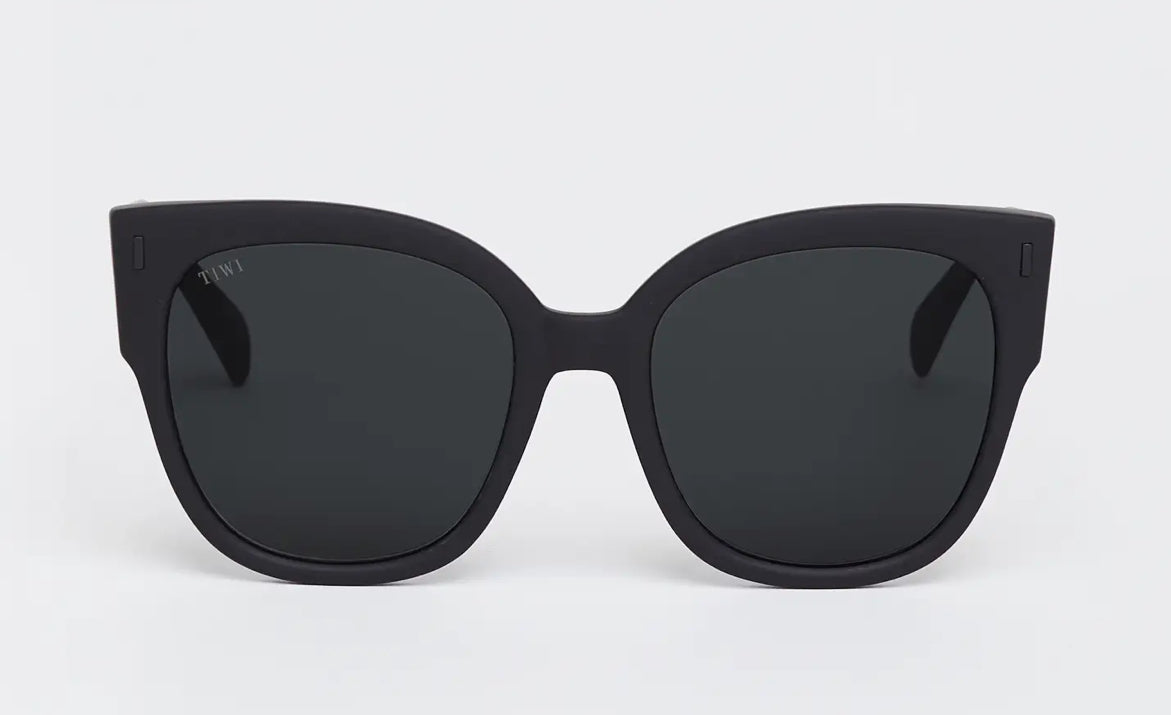 Classic Tiwi sunnies