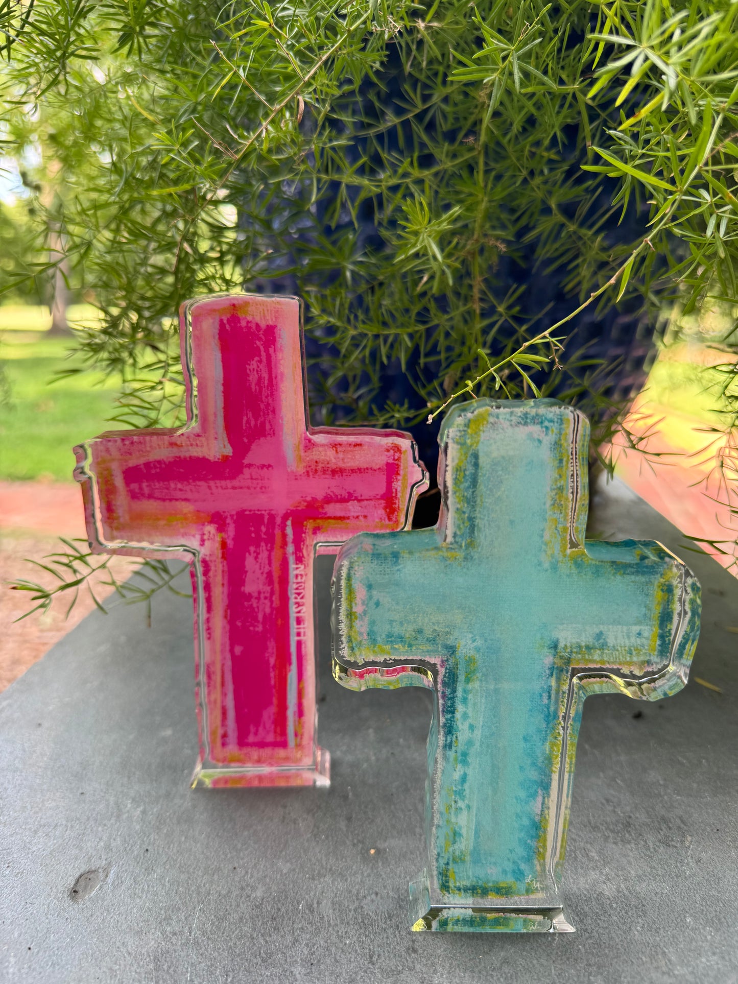Teal cross-medium
